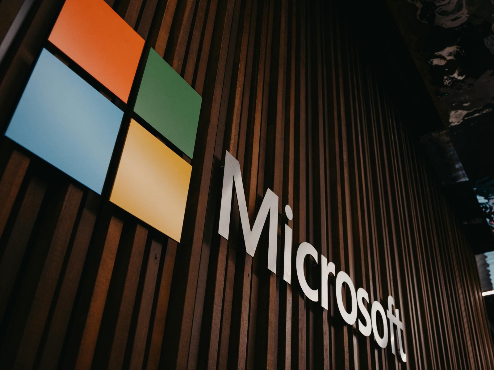 Windows 10 End-of-life - what should average users do? Security expert opinion.